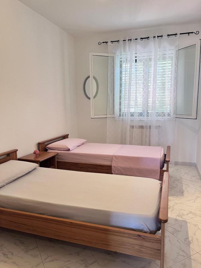 Appartamento Il Sole 2 Piano 레알몬테 외부 사진